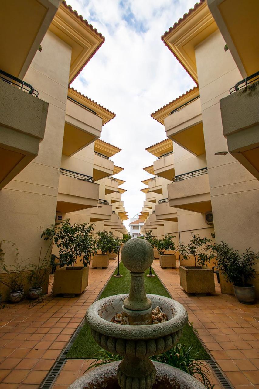 Hospedium Hotel Apartamentos Simón Verde Mairena del Aljarafe Exterior foto